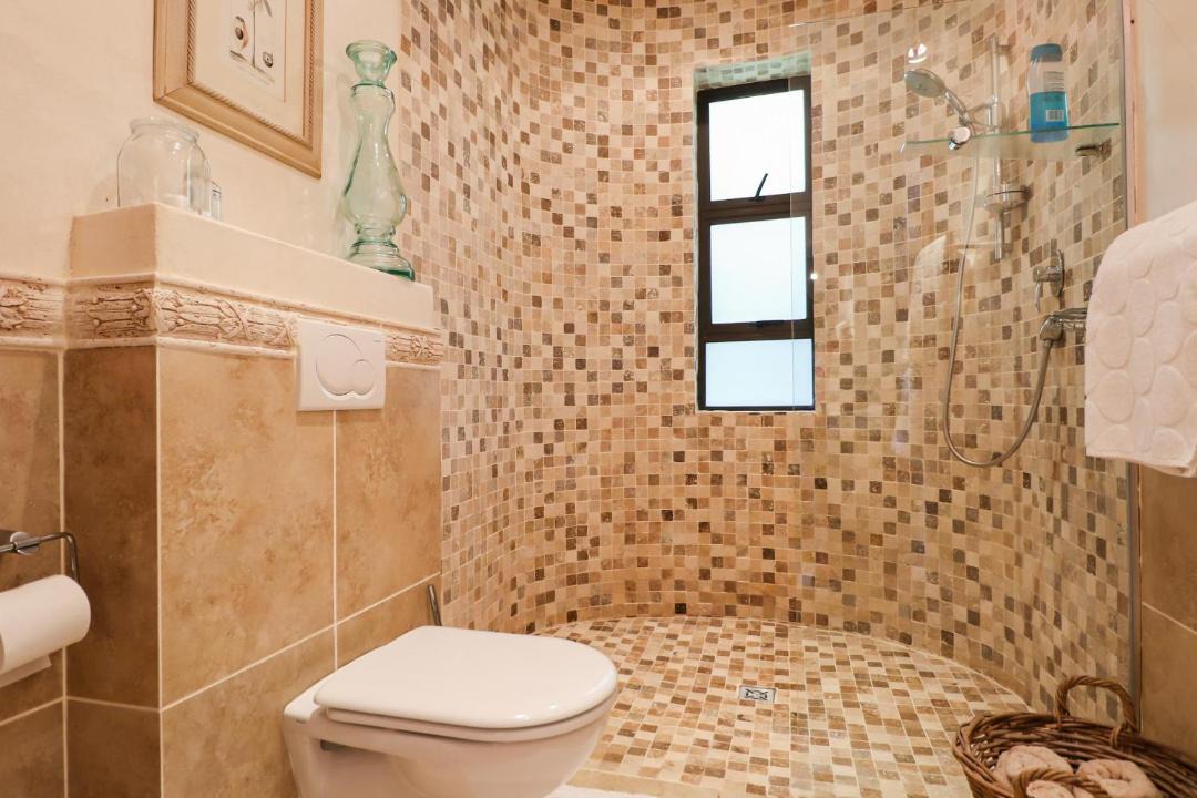 Photo of Bathroom in Wilderness Beach