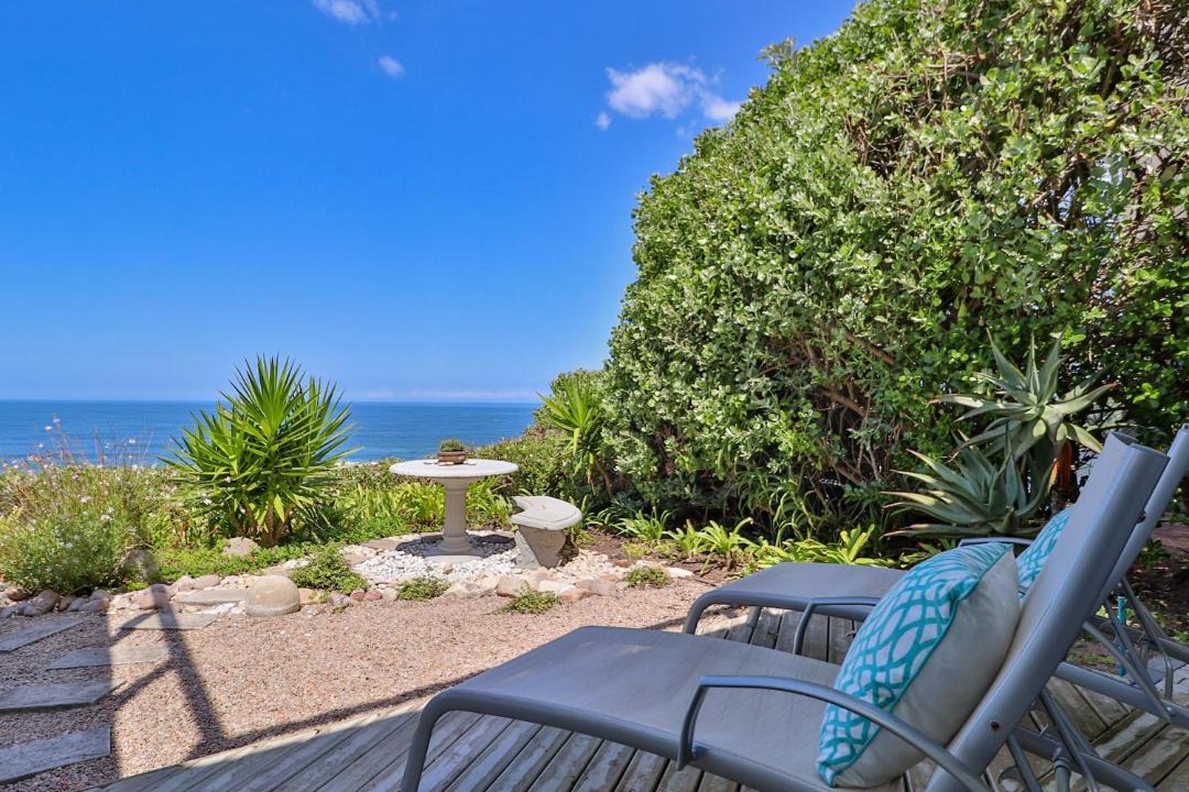 Photo of Patio Balcony in Wilderness Beach