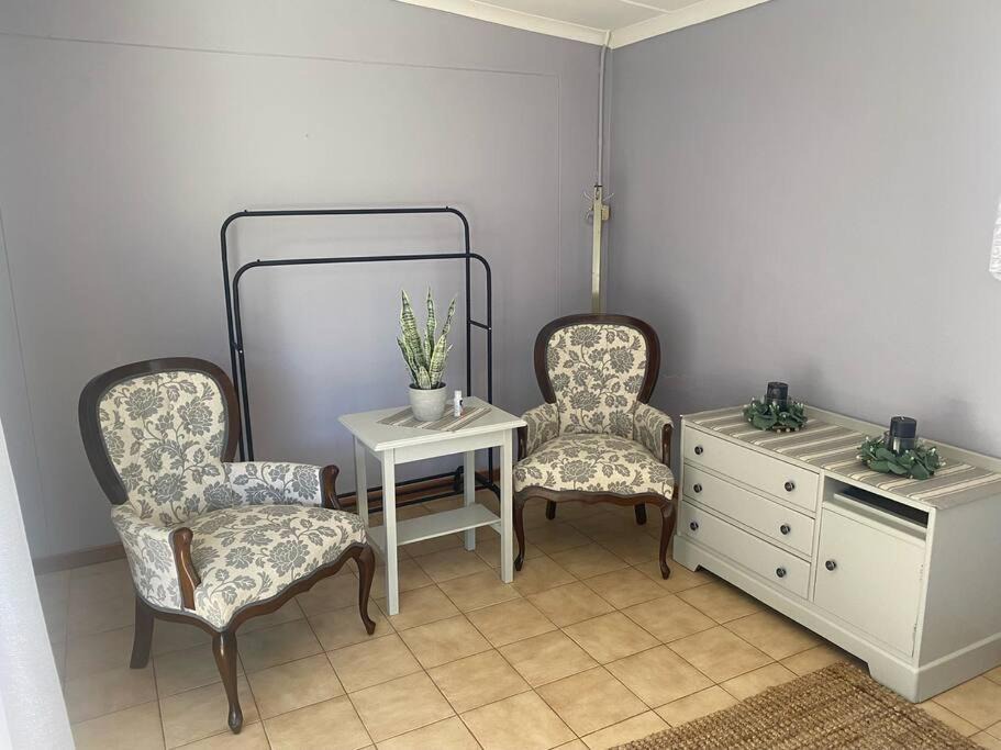 Photo of Bedroom in Oudtshoorn