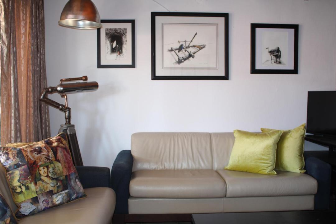 Photo of Livingroom in Garsfontein
