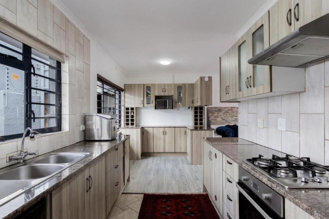 Photo of Kitchen in Gordons Bay Central