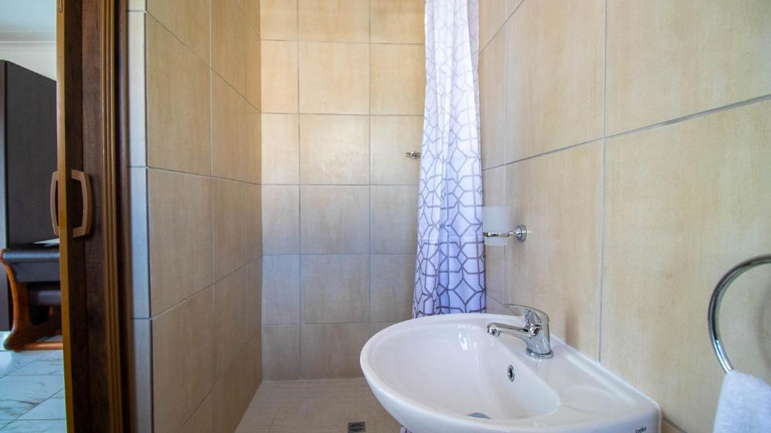 Photo of Bathroom in Greater Johannesburg Metropolitan Area