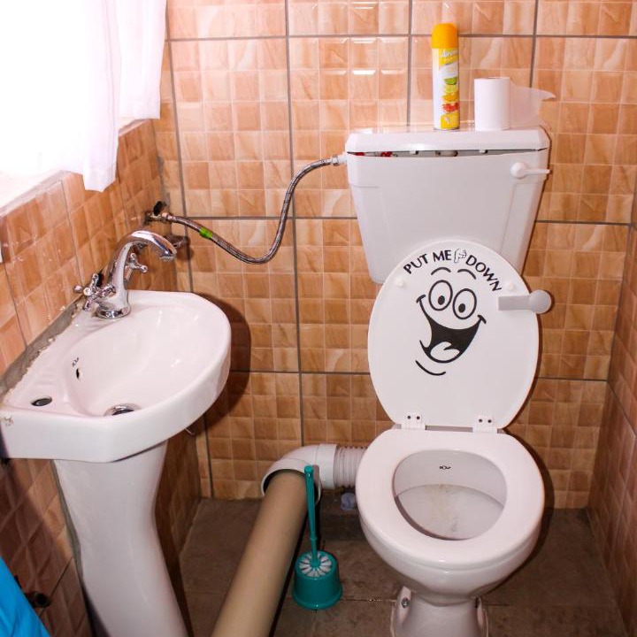 Photo of Bathroom in Taung Station