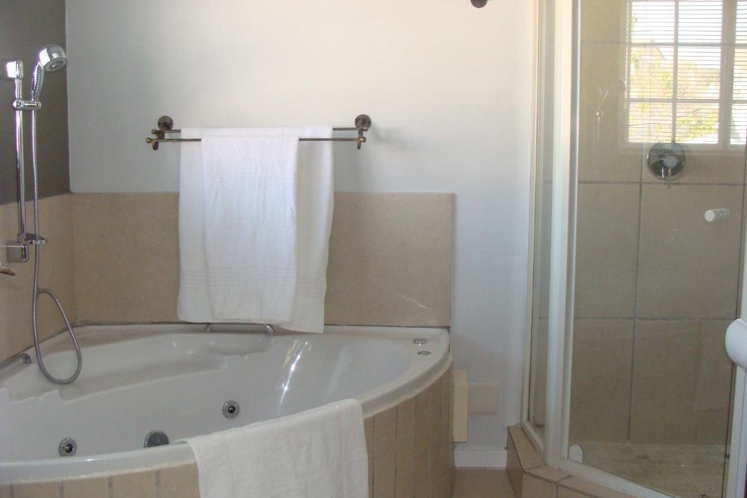 Photo of Bathroom in Lone Hill