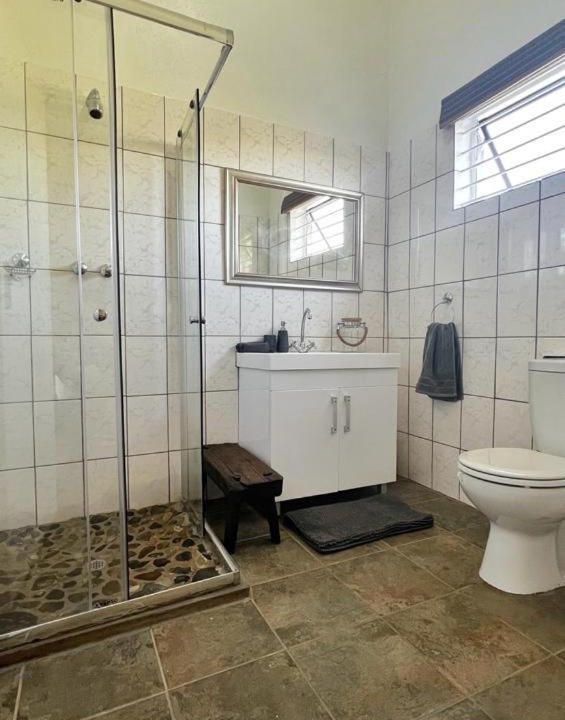 Photo of Bathroom in Thembelihle