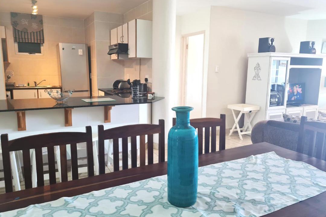 Photo of Livingroom in Margate Beach
