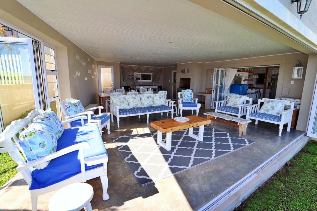 Photo of Livingroom in Still Bay