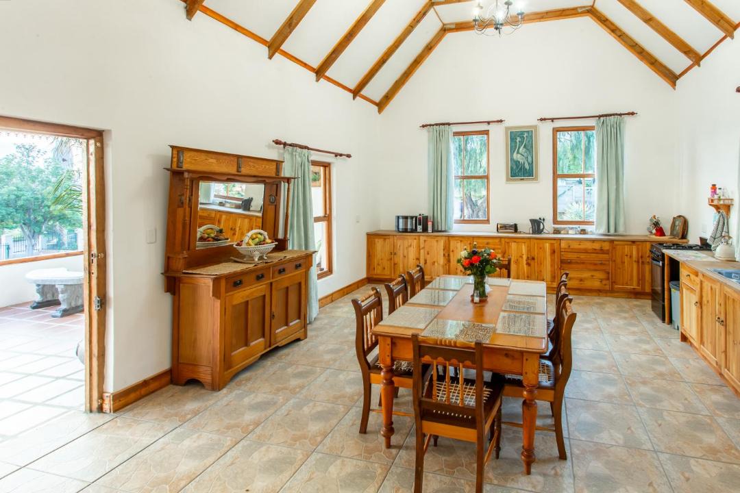 Photo of Livingroom in Oudtshoorn