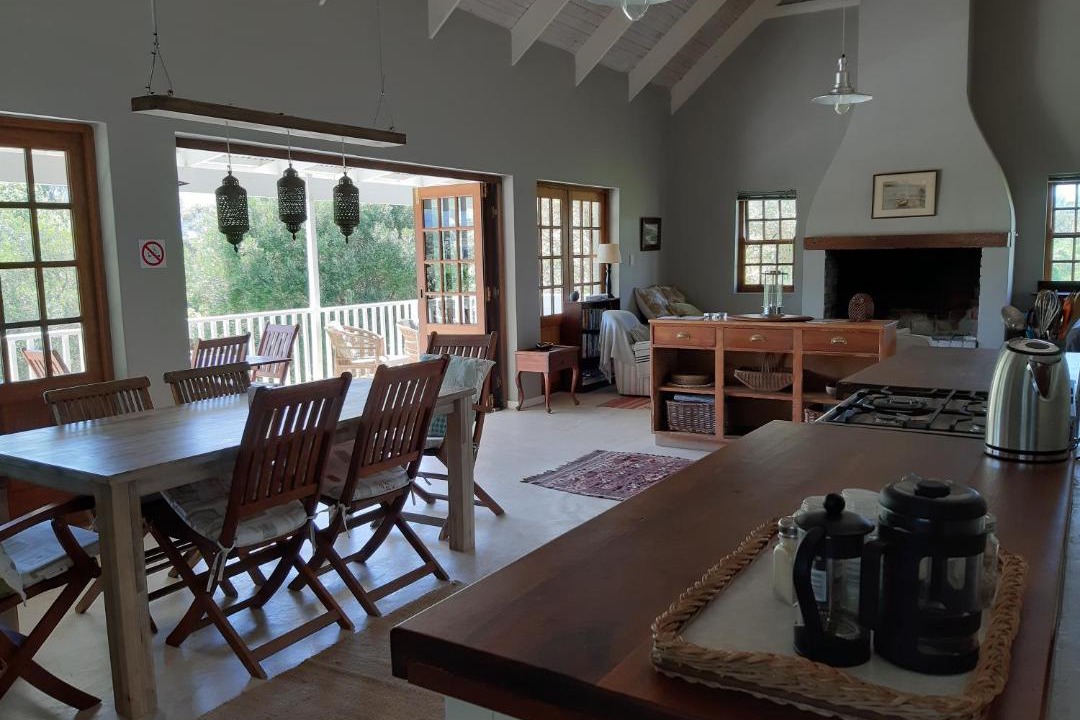 Photo of Livingroom in Stanford