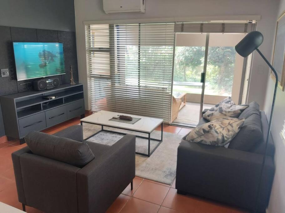 Photo of Livingroom in Greater Johannesburg Metropolitan Area