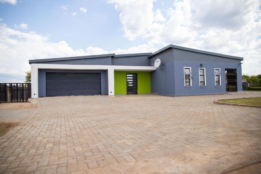 Photo of Others in Moses Kotane