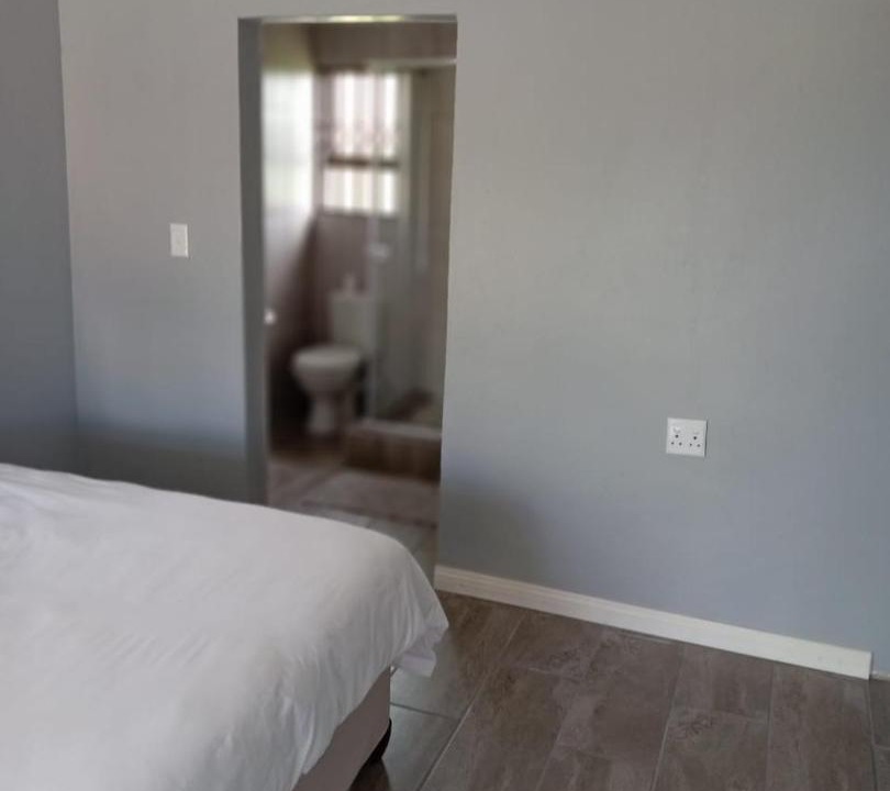 Photo of Bedroom in Alice