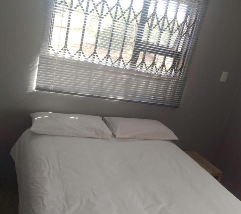 Photo of Bedroom in Alice