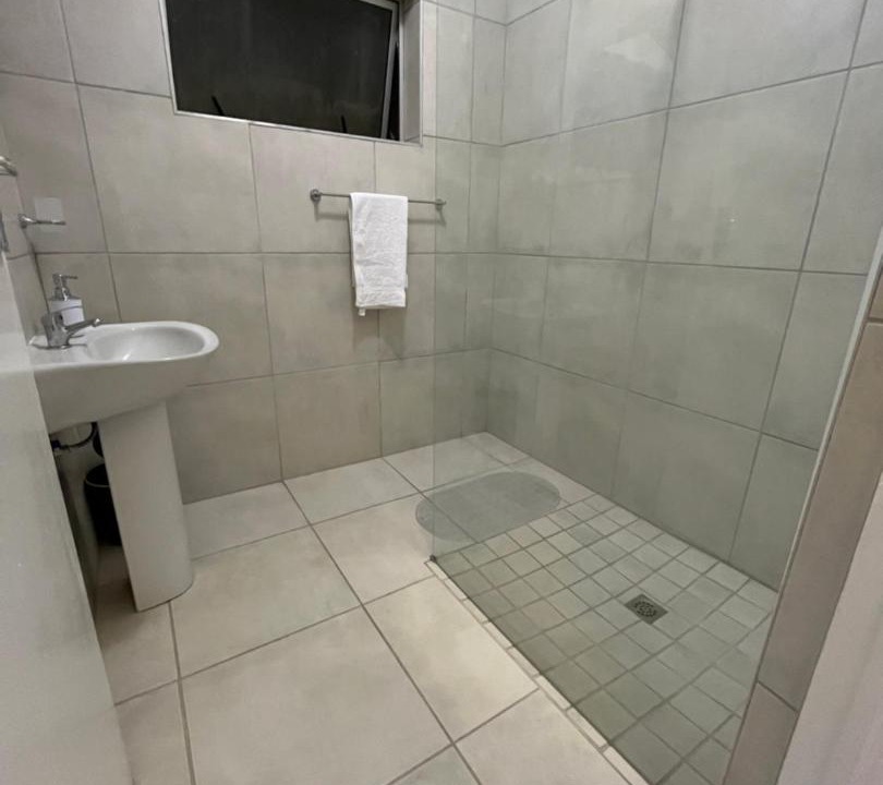 Photo of Bathroom in Pollok Beach