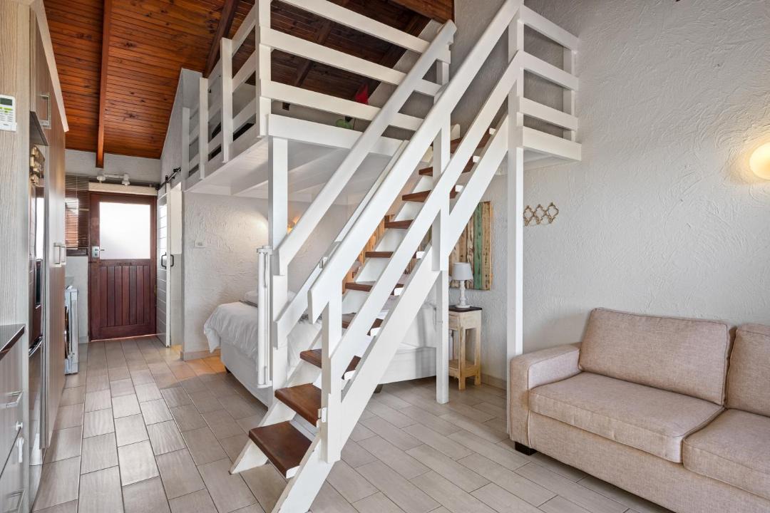 Photo of Livingroom in San Lameer