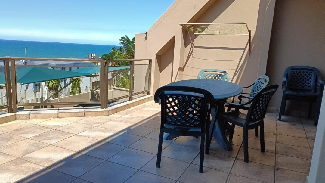 Photo of Patio Balcony in Manaba Beach