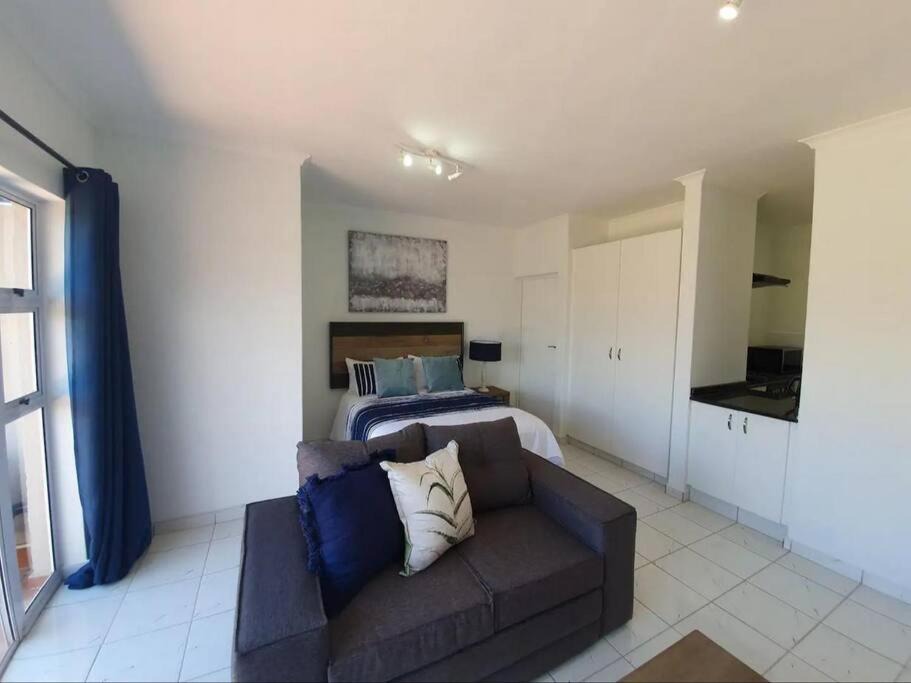 Photo of Livingroom in Umhlali