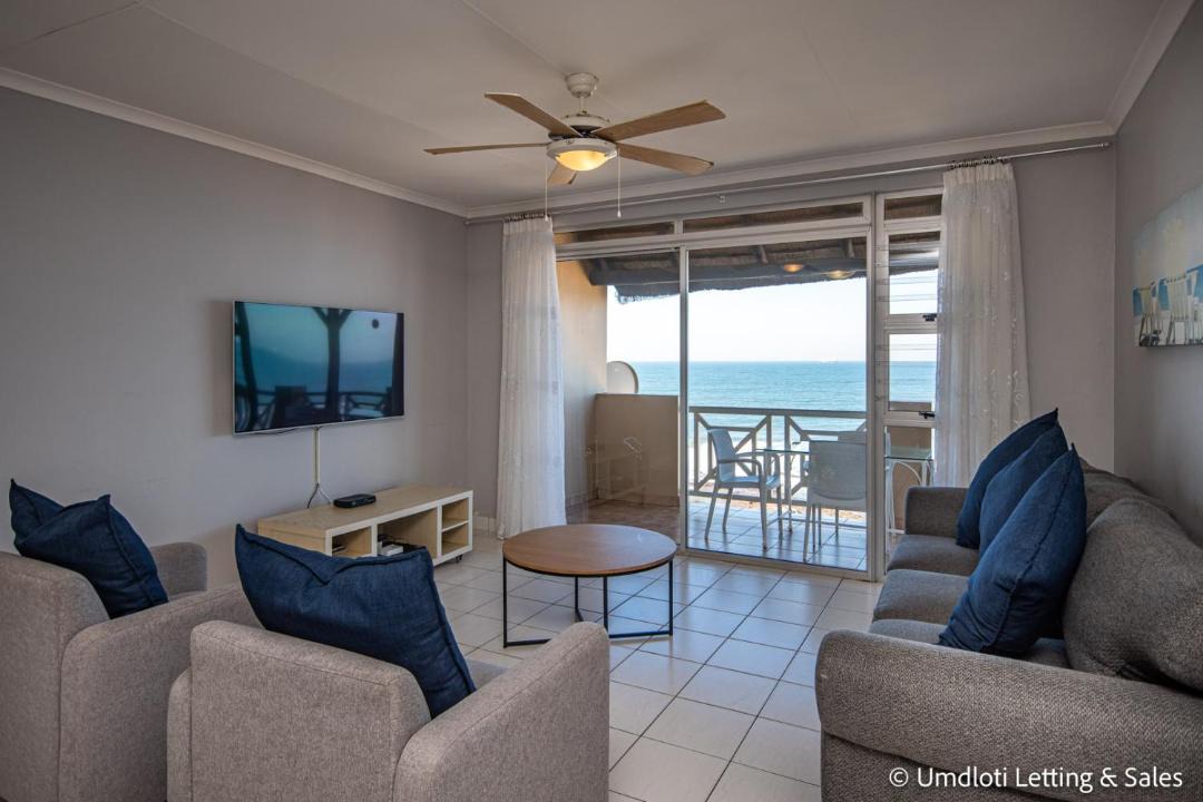 Photo of Livingroom in Selection Beach