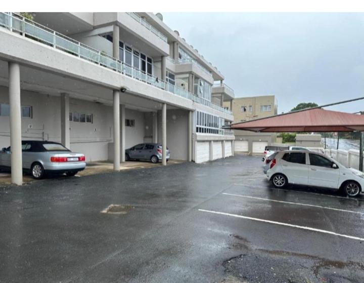 Photo of Buildings in Uvongo