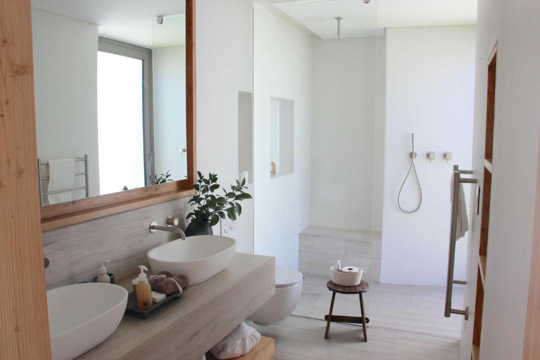 Photo of Others in Paternoster