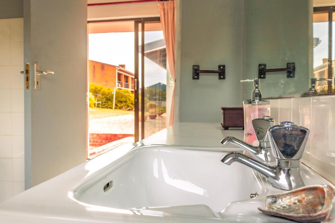 Photo of Bathroom in Pringle Bay