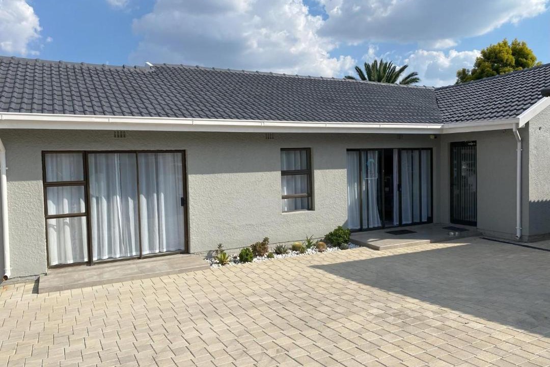Photo of Others in Alberton