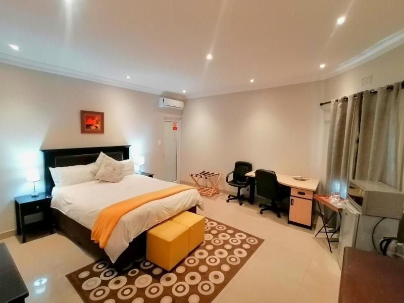 Photo of Bedroom in Illovo Beach
