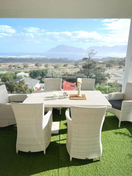 Photo of Others in Kommetjie