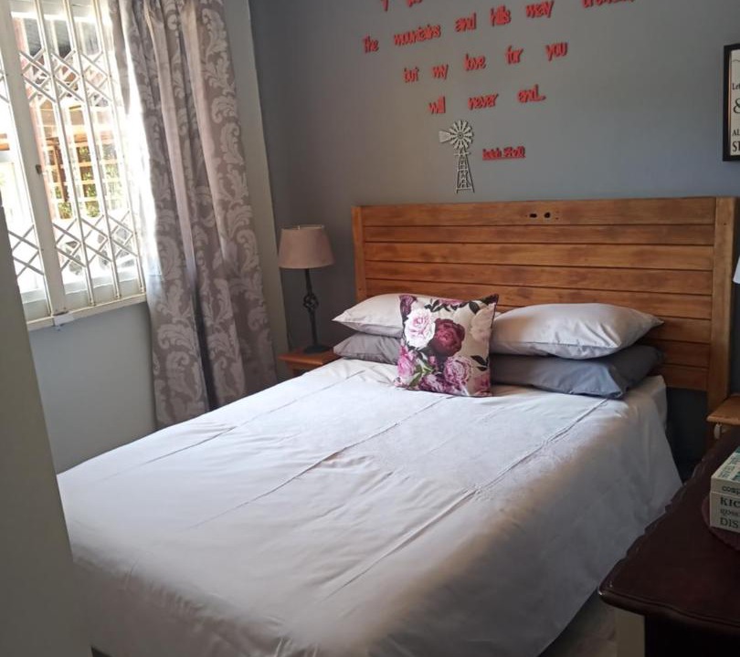 Photo of Bedroom in Cape Winelands