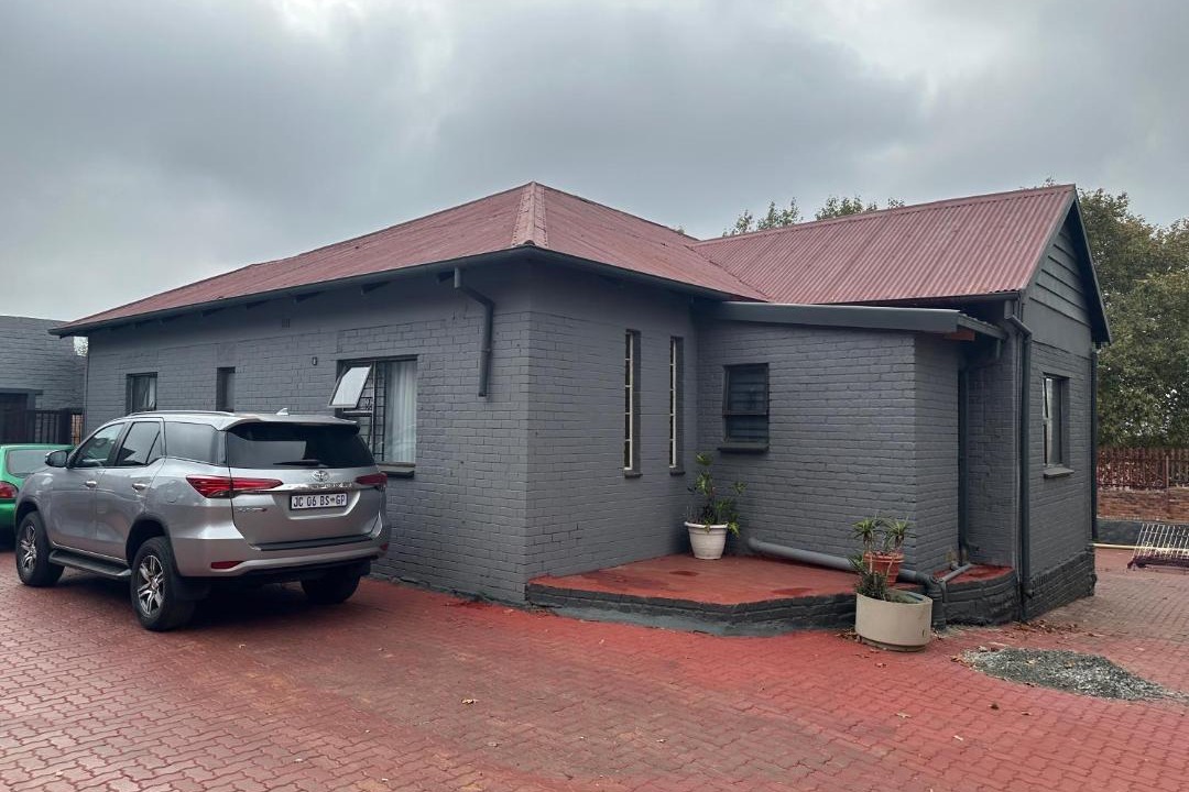 Photo of Others in Bezuidenhout Valley