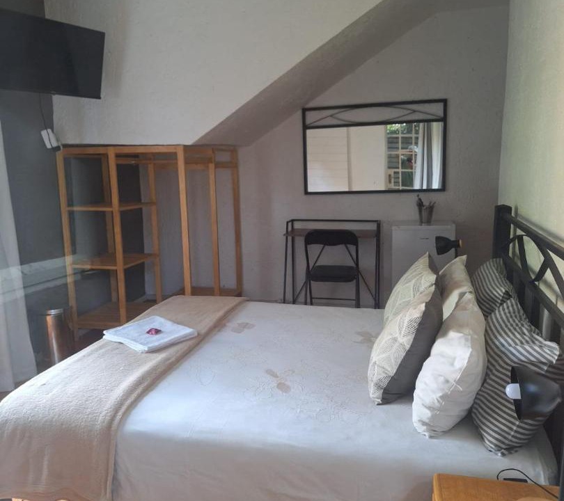 Photo of Others in Lyttelton Manor