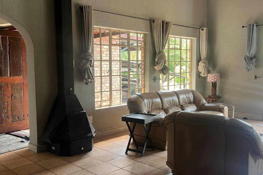 Photo of Livingroom in Nelspruit