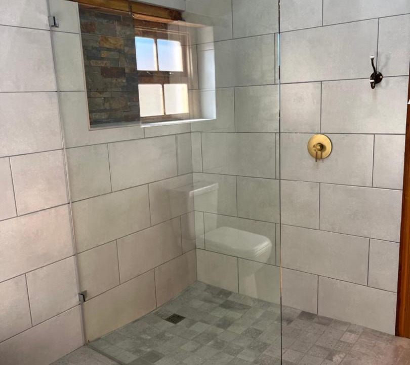 Photo of Bathroom in Oudtshoorn