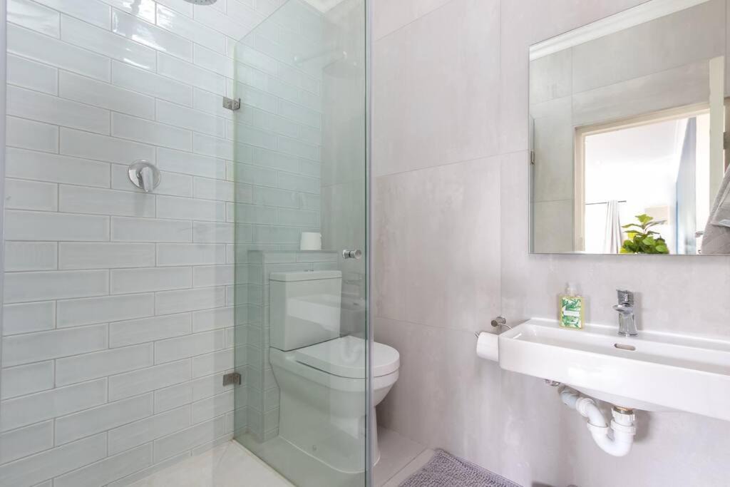 Photo of Bathroom in Three Anchor Bay
