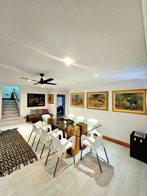 Photo of Livingroom in Marloth Park