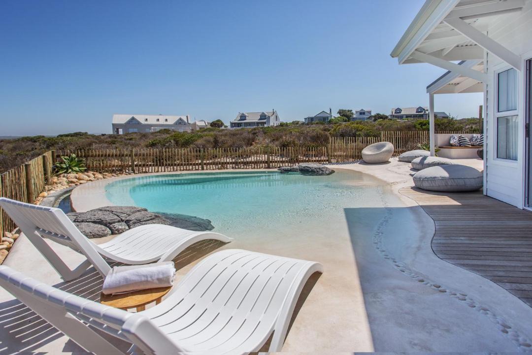 Photo of Outdoor in Grotto Bay