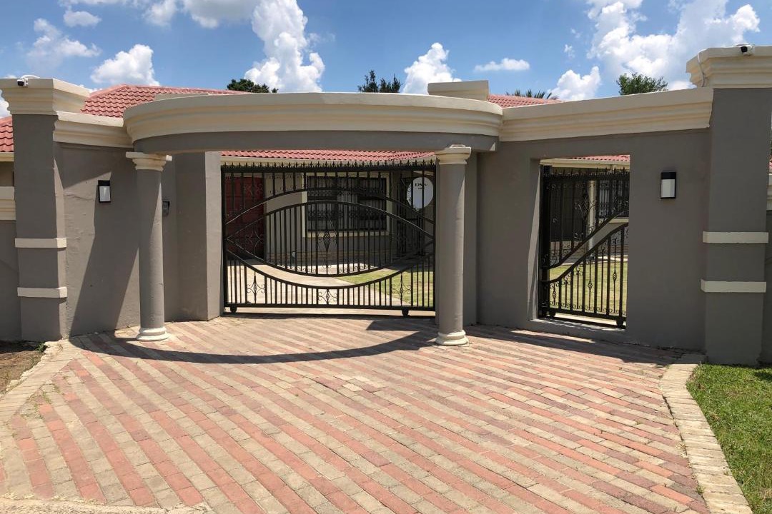 Photo of Buildings in Standerton