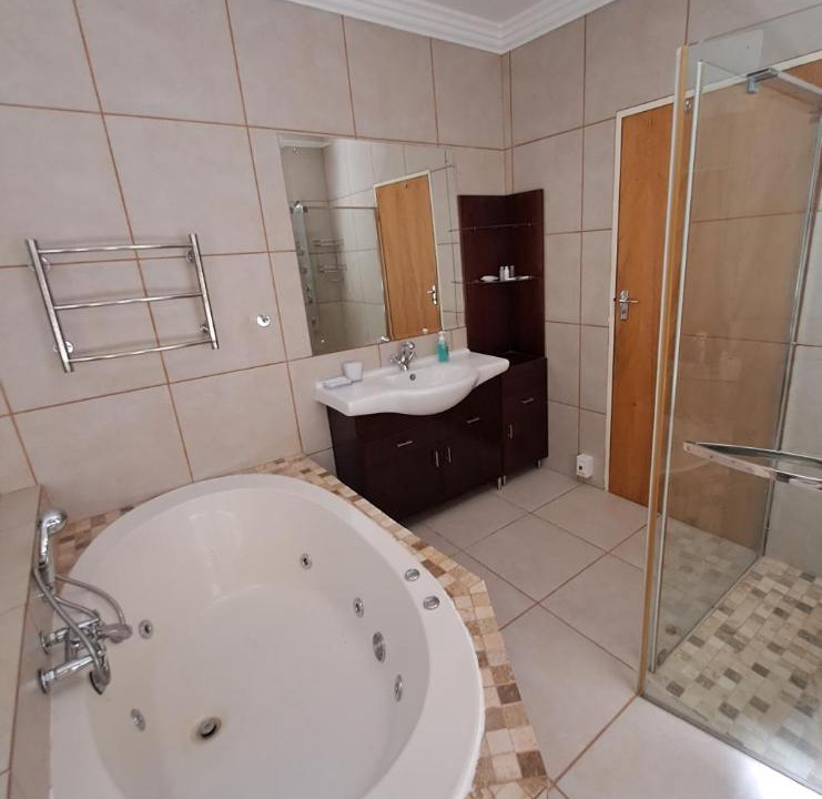Photo of Bathroom in Lutzville