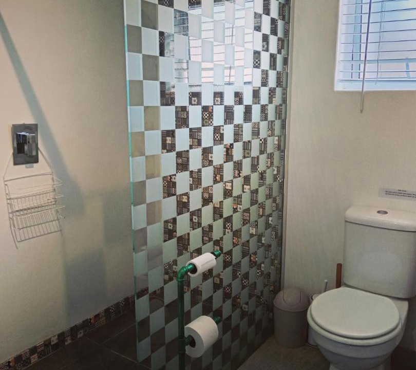 Photo of Bathroom in Yzerfontein