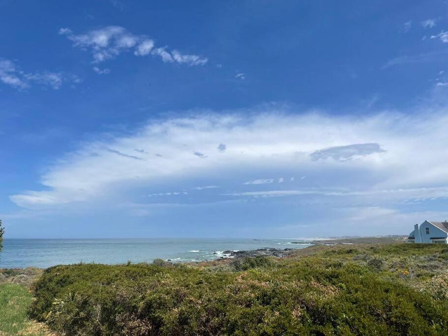 Photo of Others in Grotto Bay