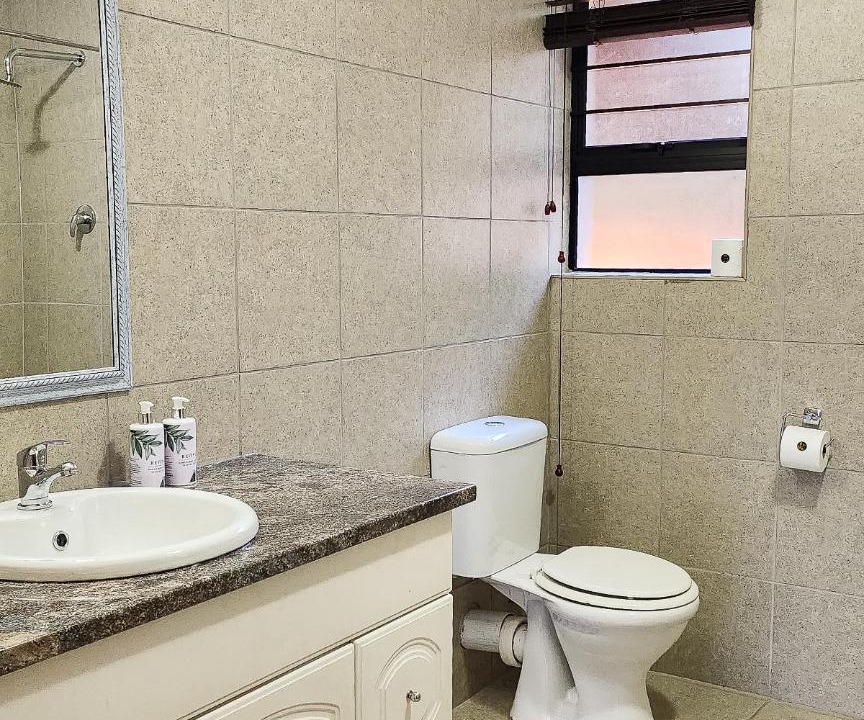 Photo of Bathroom in Faerie Glen