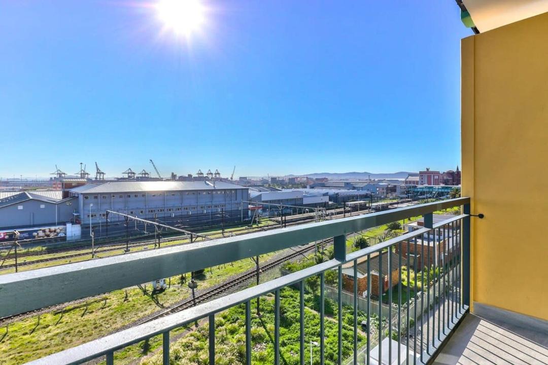 Photo of Patio Balcony in Cape Town City Centre