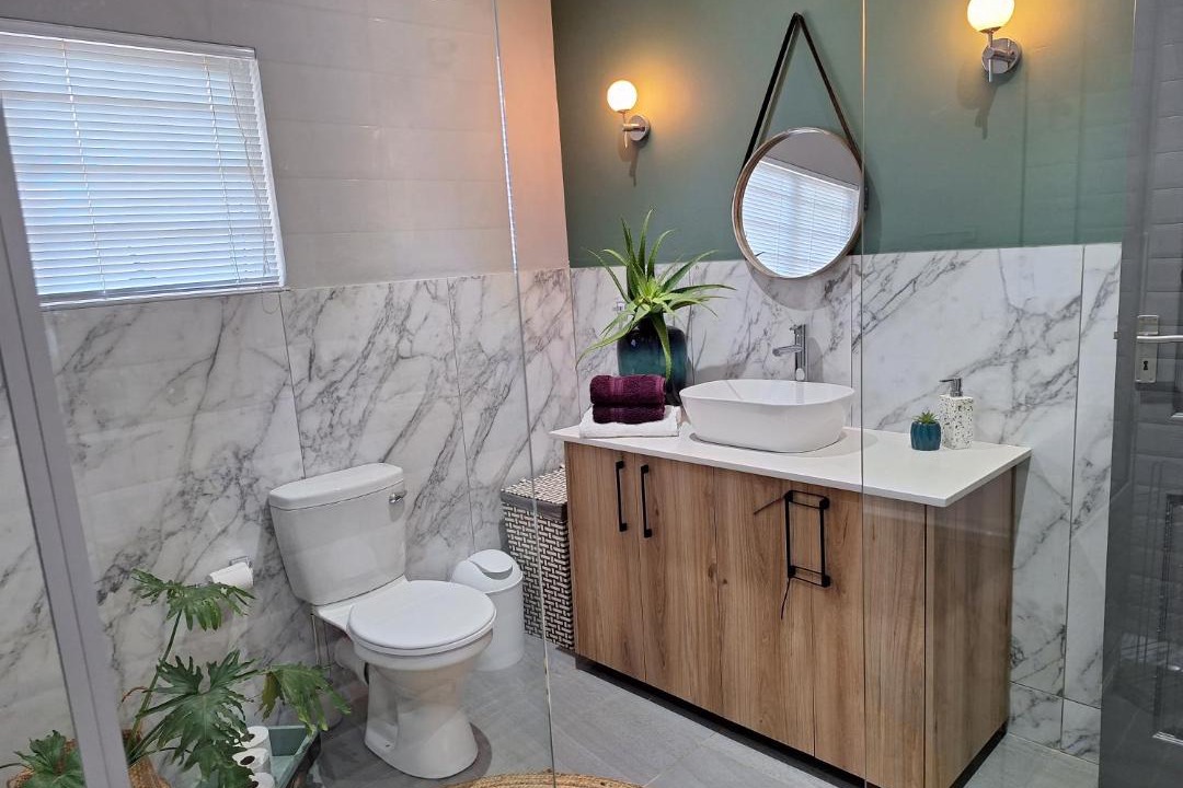 Photo of Bathroom in Oudtshoorn
