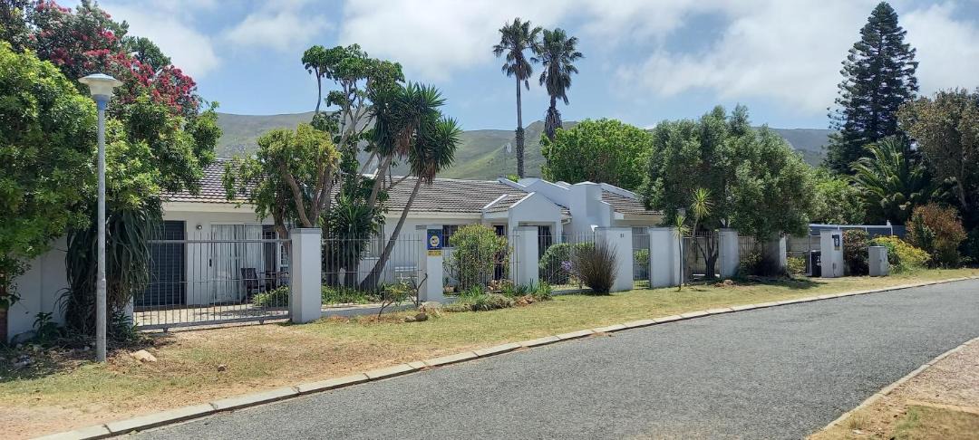 Photo of Others in Sandbaai