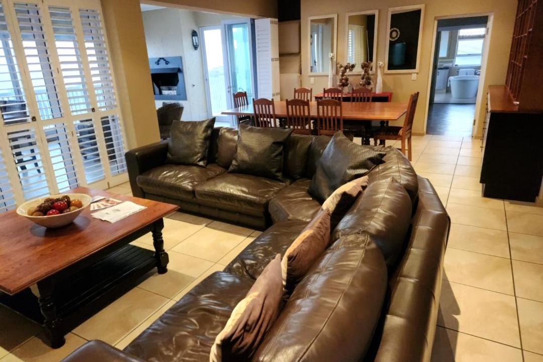 Photo of Livingroom in Pinnacle Point