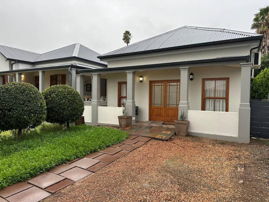 Photo of Others in Robertson