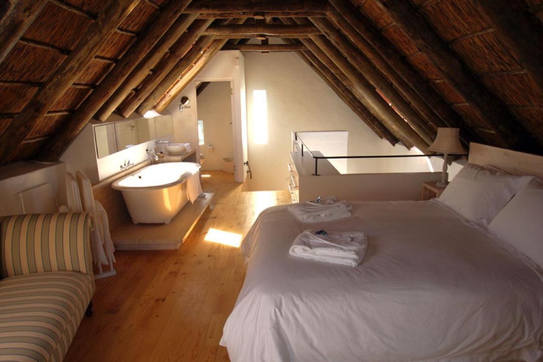 Photo of Others in Paternoster