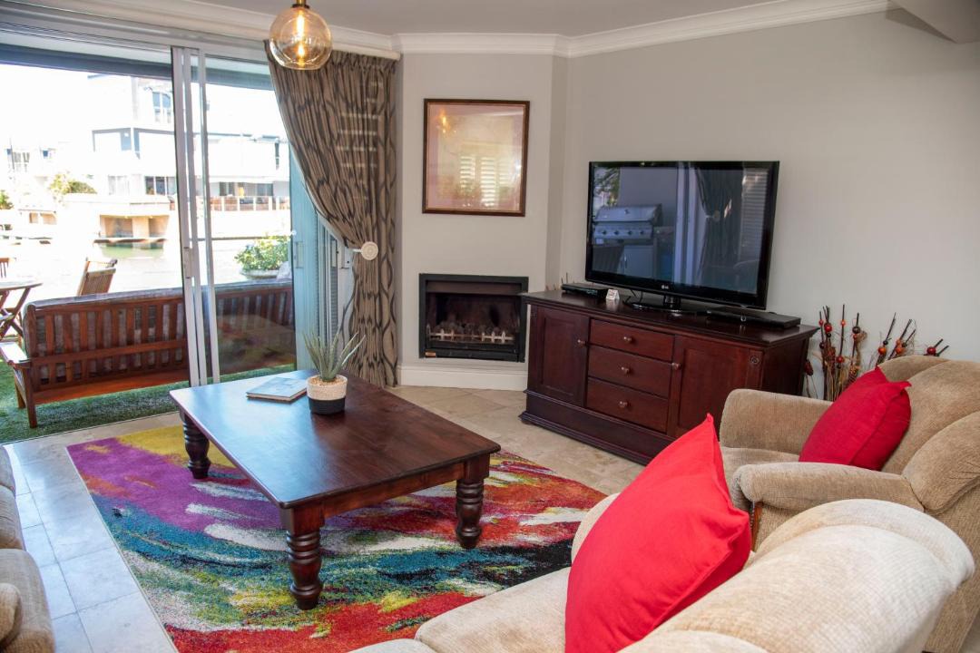 Photo of Livingroom in Waterfront