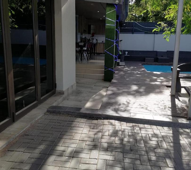Photo of Others in Sunnyside