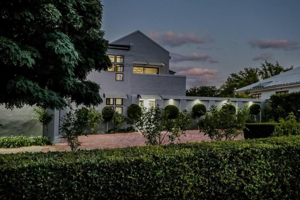 Photo of Buildings in Montagu